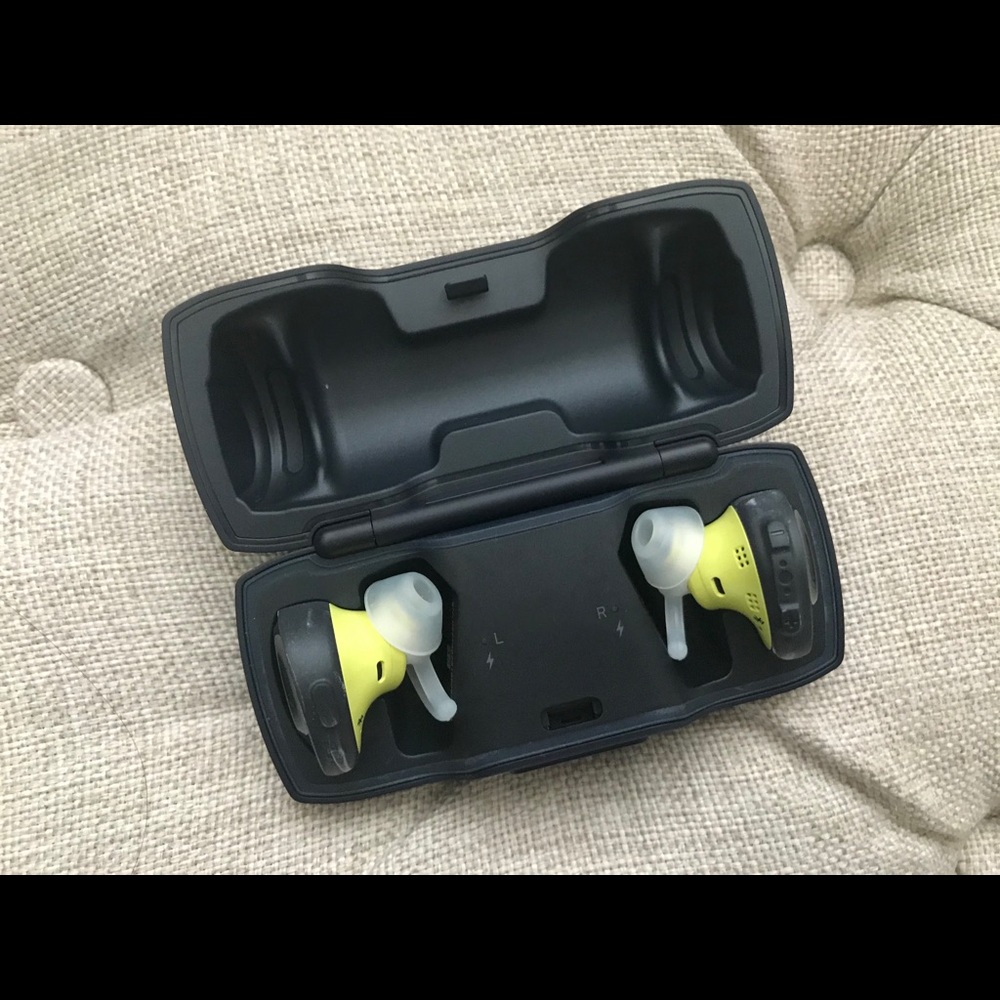 Bose SoundSport free wireless in-ear headphones